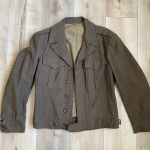 Authentic Army - Green Button-Up Jacket